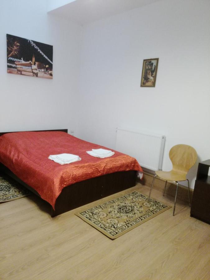 Mediaş Ferdinand Apartments מראה חיצוני תמונה