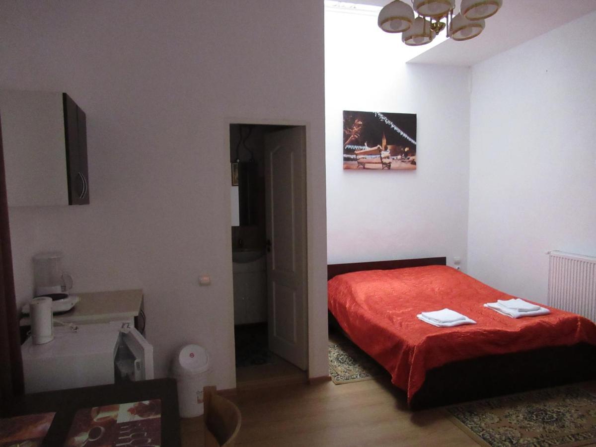 Mediaş Ferdinand Apartments מראה חיצוני תמונה